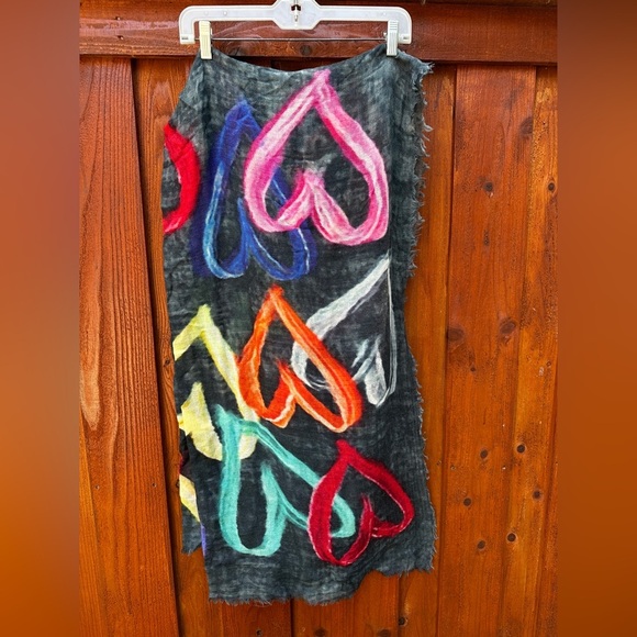 Randi & Will hearts scarf - Picture 8 of 8